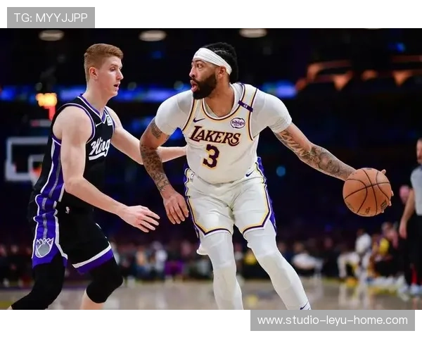 沃克·凯斯勒靠换防封盖改变对手篮下得分