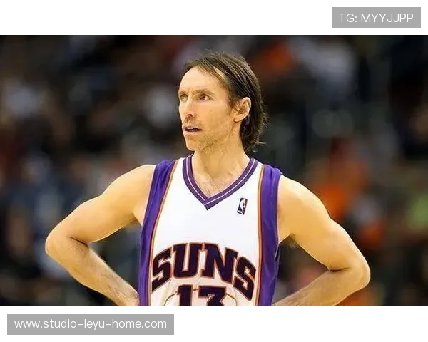 纳什挡拆分球拉开空间 提升无球射手效率