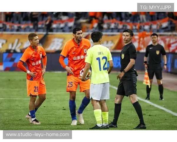 严重犯规判罚标准如何界定？裁判尺度为何常引争议