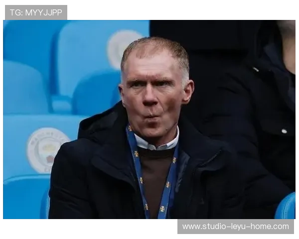 接管中场斯科尔斯近期转深度组织较昔日更直塞撕后防